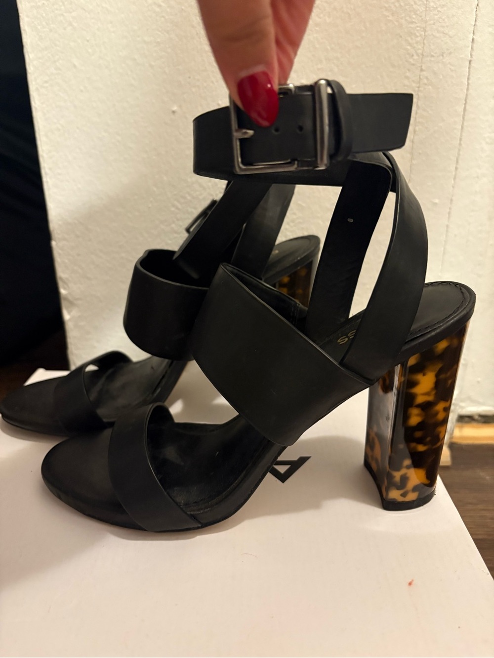 Express Black Strappy Block-Heel Sandals with Tortoiseshell Heel